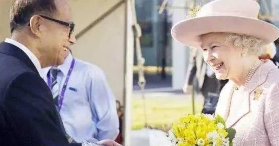 攜千億資產出走后，李嘉誠兩次獲英國授爵，曹德旺：我不想和他比